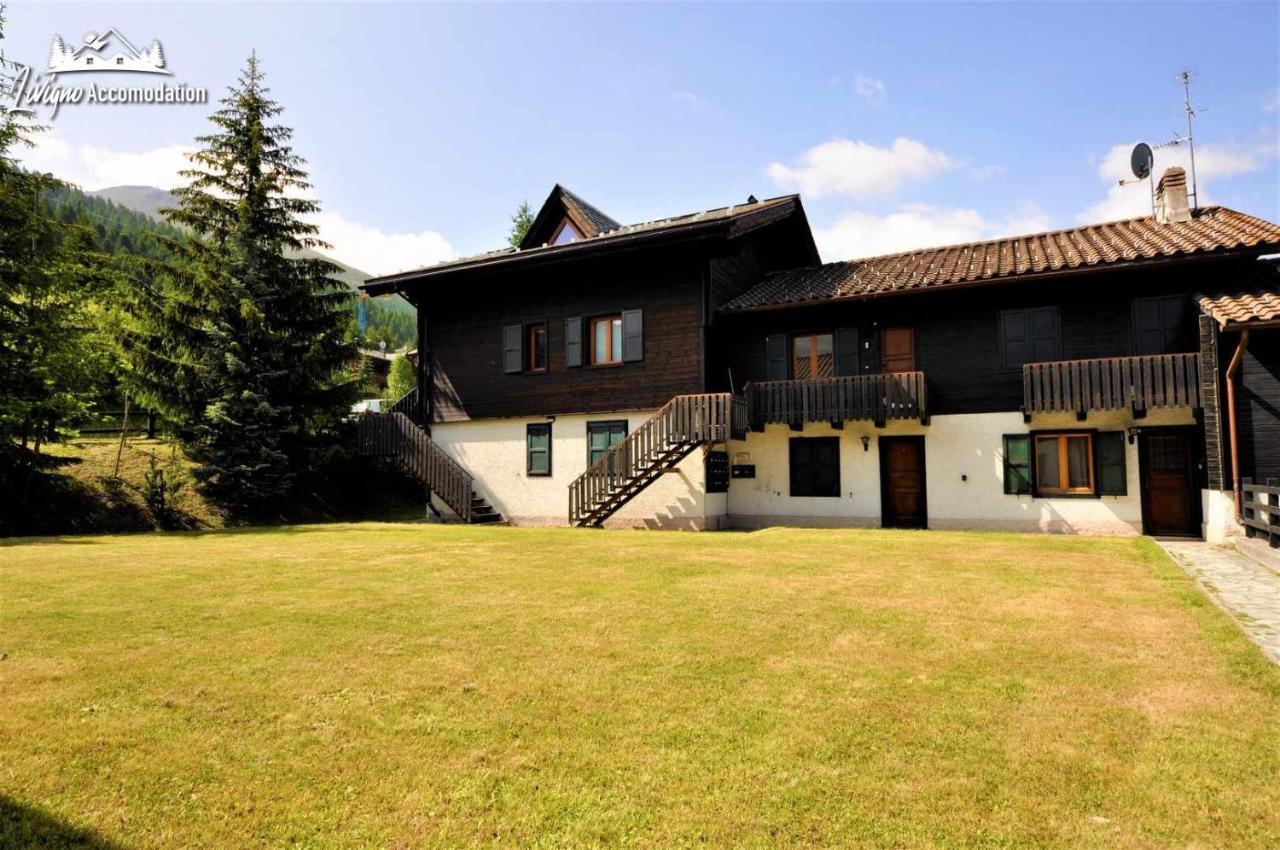 Chalet Rododendro Forest By Livigno Accomodation Exterior photo